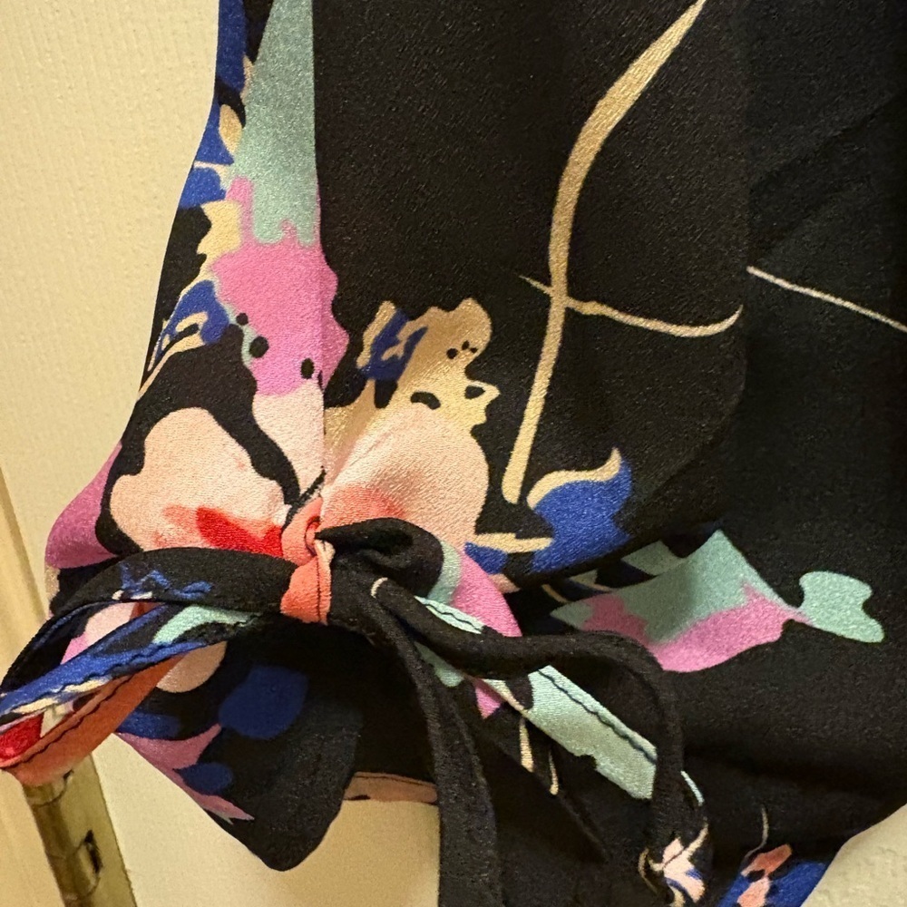 Yumi Kim Floral Black Tie Waist Romper w/ Pockets Sz S - Picture 7 of 16